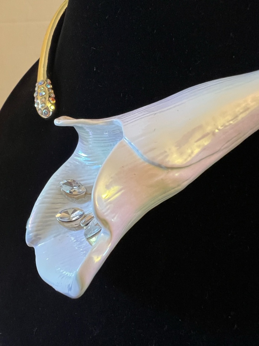 Betsey Johnson Gold-Tone Crystal Floral Calla Necklace - White and Gold & Green - Picture 8 of 16